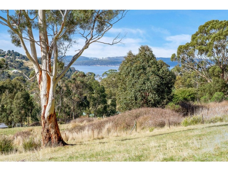 83 Saddle Road, Kettering TAS 7155
