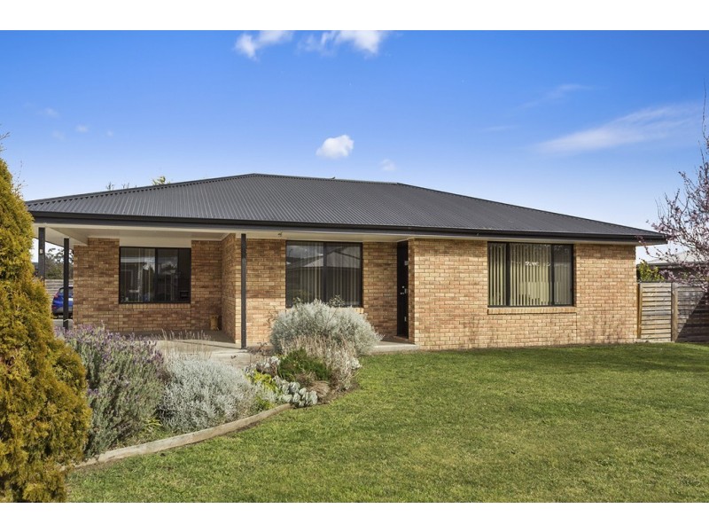 Unit 2, 4 Bonsai Place, Margate TAS 7054