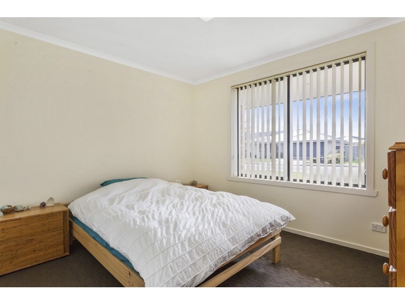 Unit 2, 4 Bonsai Place, Margate TAS 7054