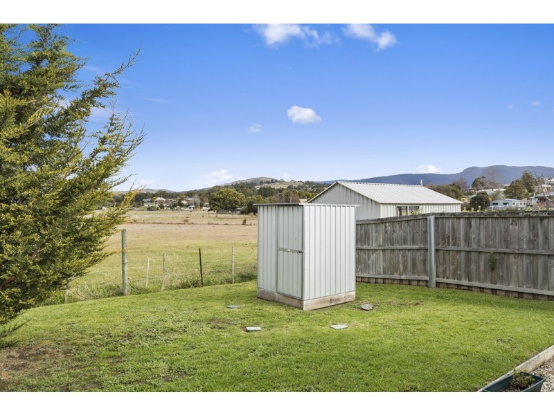 Unit 2, 4 Bonsai Place, Margate TAS 7054