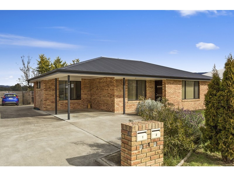 Unit 2, 4 Bonsai Place, Margate TAS 7054