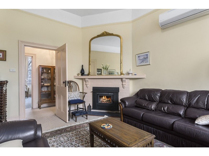 122 Augusta Road, Lenah Valley TAS 7008