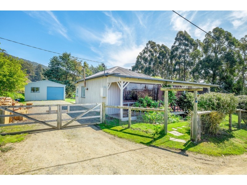 10 Grosse Road, Gordon TAS 7150