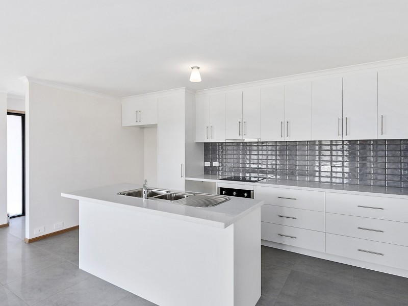 35 Barilla Court, Midway Point TAS 7171