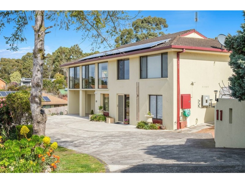 11 Pearl Place, Blackmans Bay TAS 7052