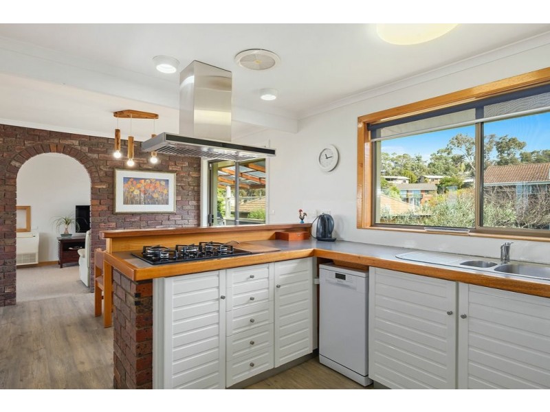 11 Pearl Place, Blackmans Bay TAS 7052