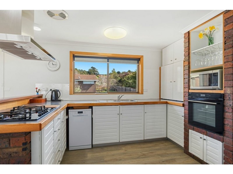 11 Pearl Place, Blackmans Bay TAS 7052