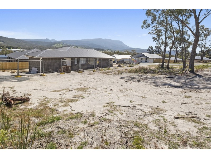 23 Tetratheca Drive, Kingston TAS 7050