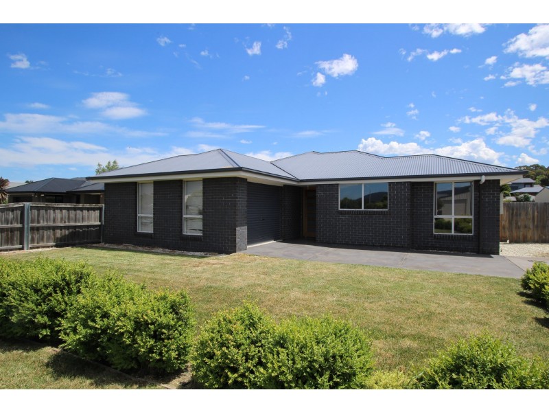 4A Lotus Court, Margate TAS 7054