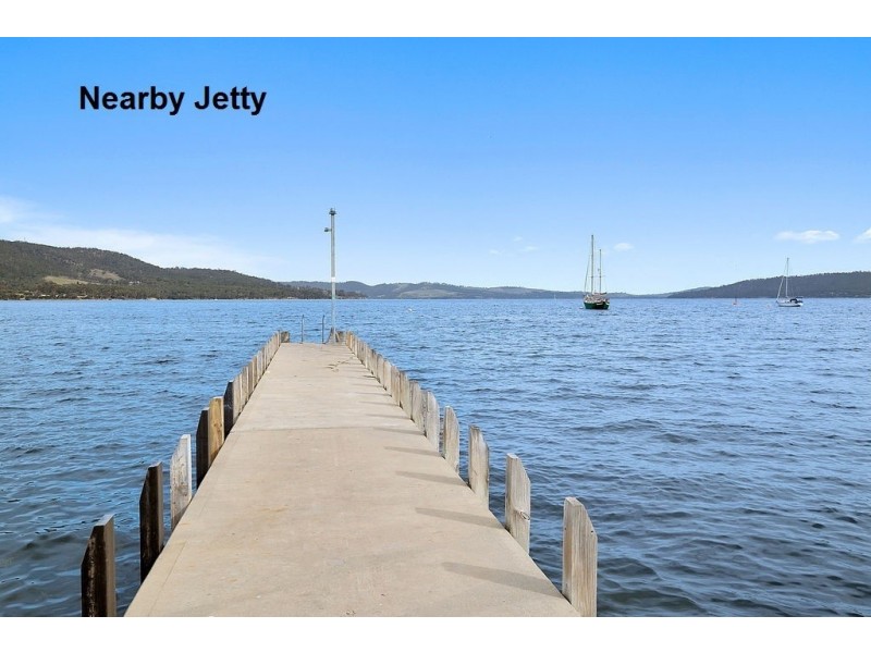 36 Beach Road, Margate TAS 7054