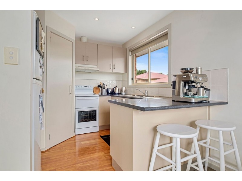 Unit 2/23 Thornbill Street, Kingston TAS 7050