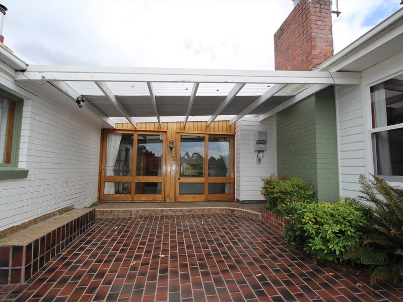 24 Cutana Parade, Snug TAS 7054