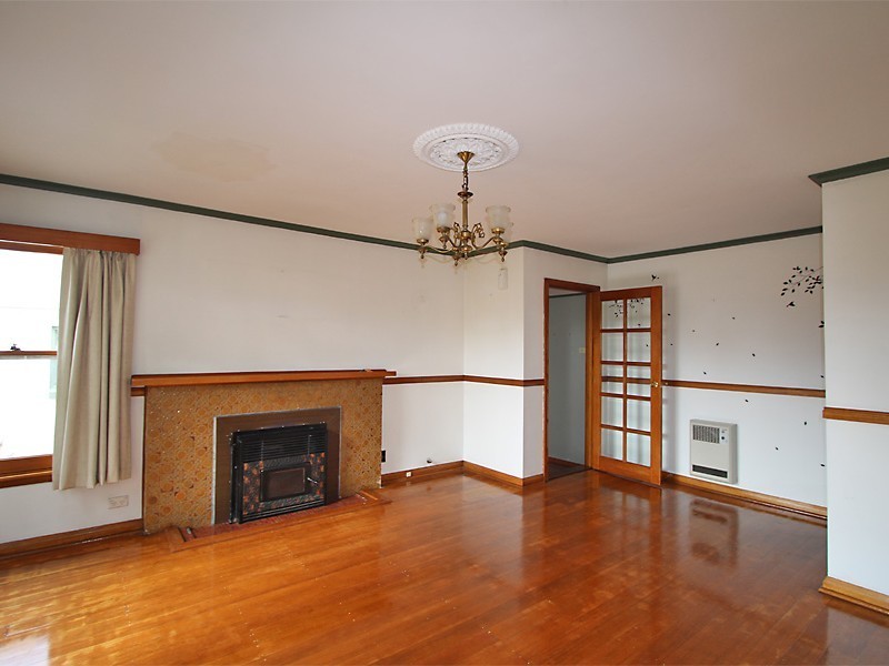 24 Cutana Parade, Snug TAS 7054