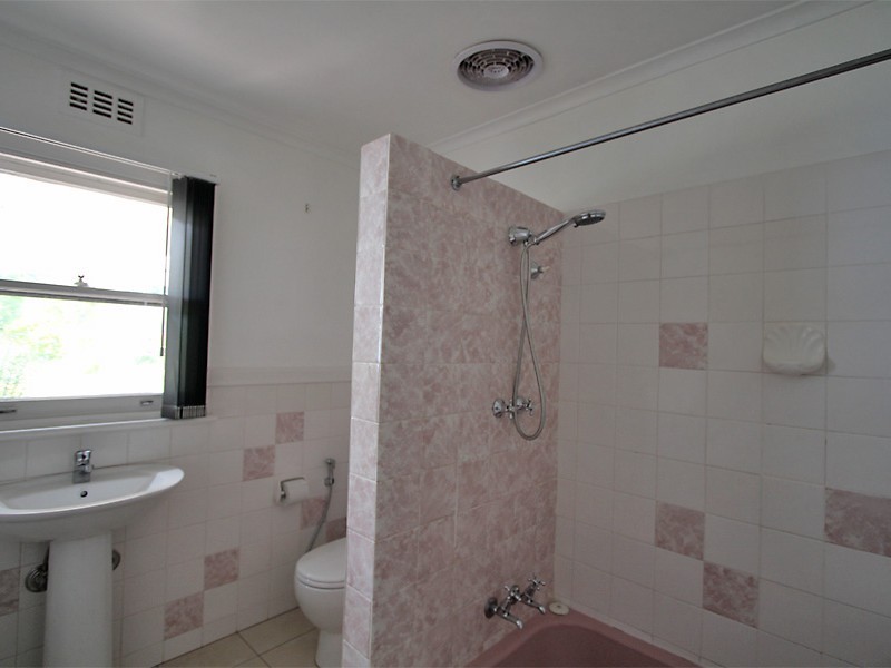 24 Cutana Parade, Snug TAS 7054