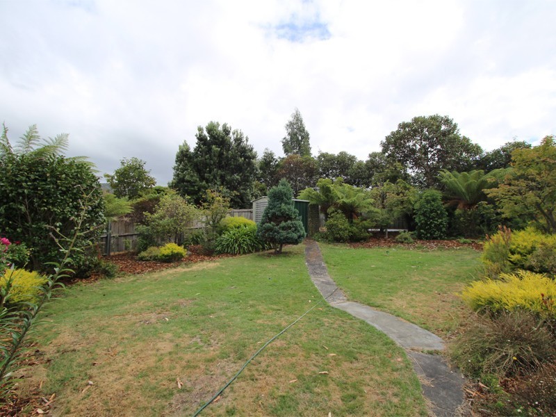 24 Cutana Parade, Snug TAS 7054