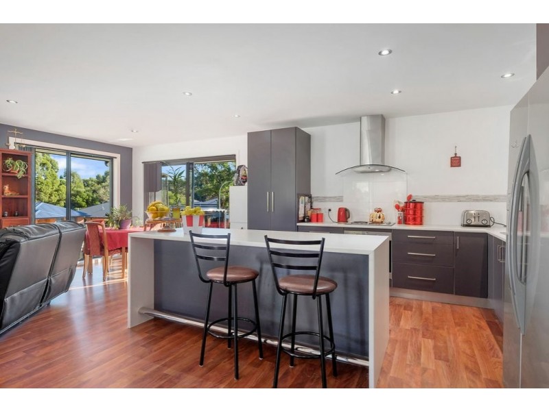 16 Lomandra Drive, Blackmans Bay TAS 7052