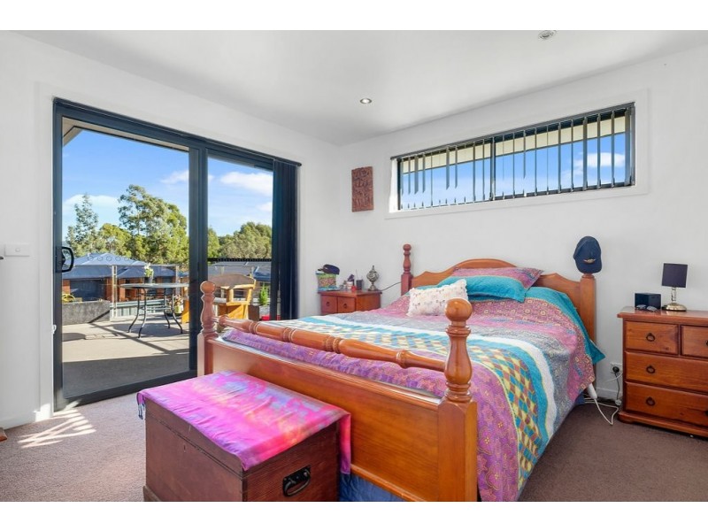 16 Lomandra Drive, Blackmans Bay TAS 7052