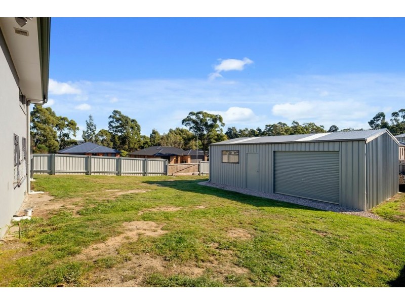 16 Lomandra Drive, Blackmans Bay TAS 7052