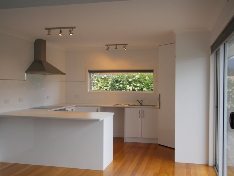 Unit 2/6 Lester Crescent, Kingston TAS 7050
