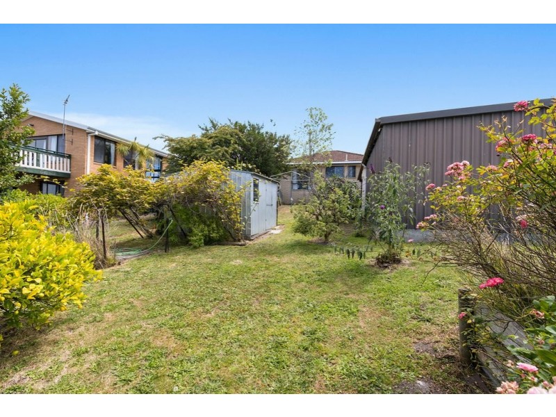 8 Crescent Drive, Margate TAS 7054