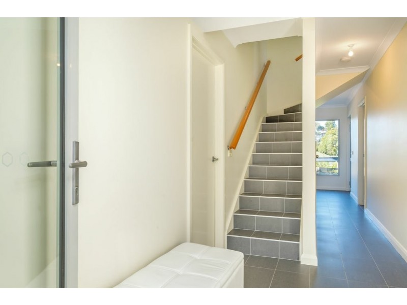 Unit 2/3 Hazell Street, Blackmans Bay TAS 7052