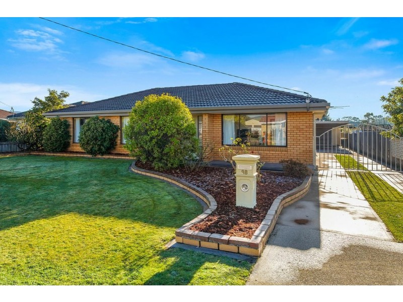 98 Beach Road, Margate TAS 7054