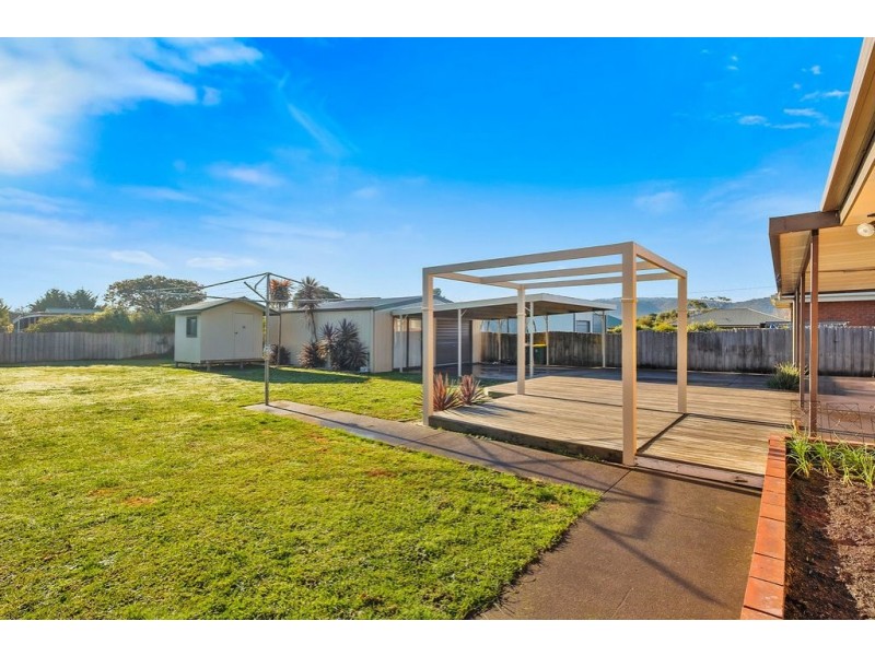 98 Beach Road, Margate TAS 7054