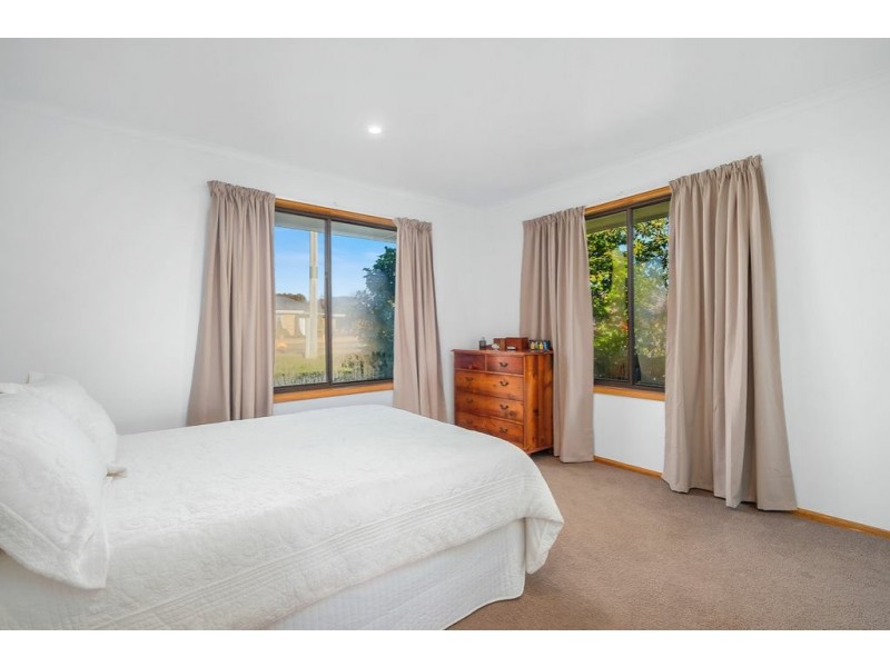 98 Beach Road, Margate TAS 7054