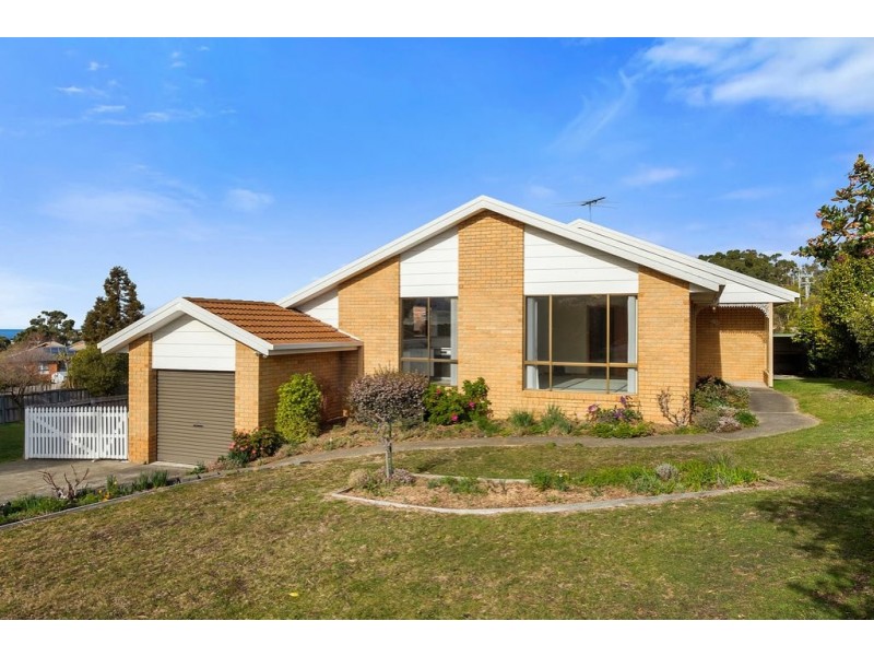 8 Ashley Court, Blackmans Bay TAS 7052