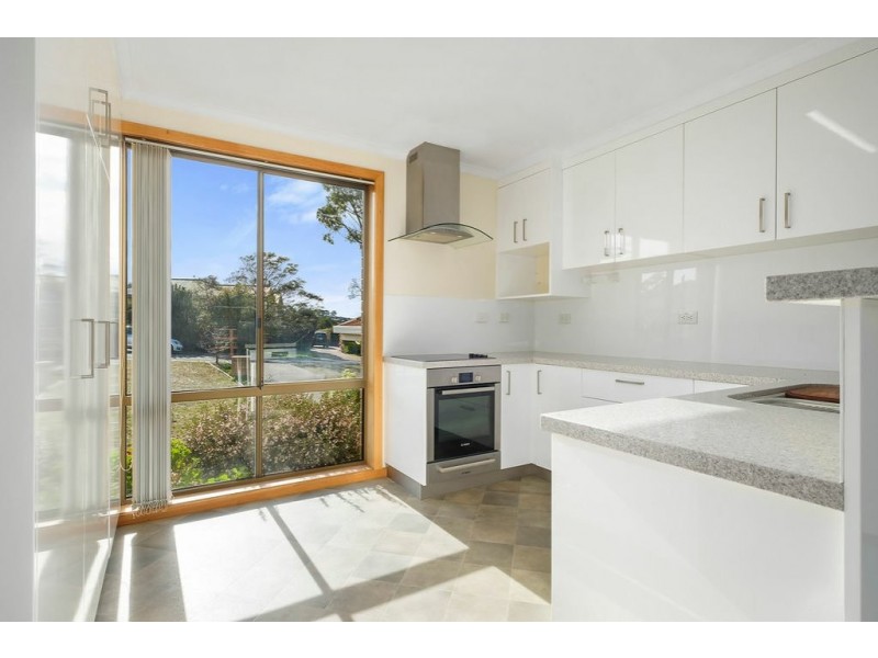 8 Ashley Court, Blackmans Bay TAS 7052
