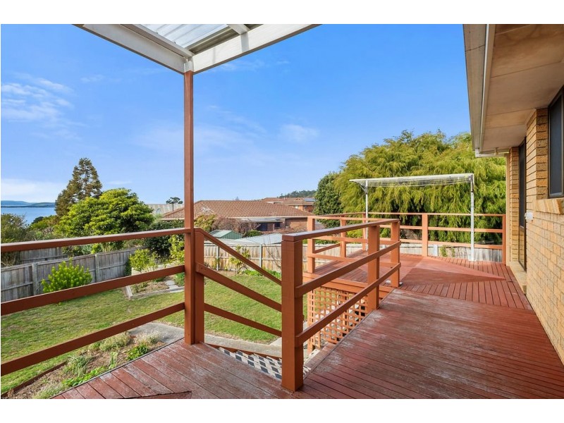 8 Ashley Court, Blackmans Bay TAS 7052