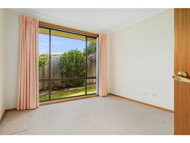 8 Ashley Court, Blackmans Bay TAS 7052