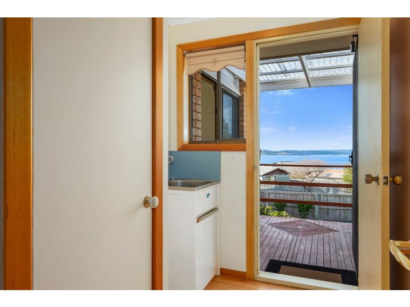 8 Ashley Court, Blackmans Bay TAS 7052