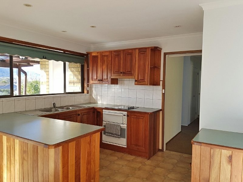 8 Crescent Drive, Margate TAS 7054