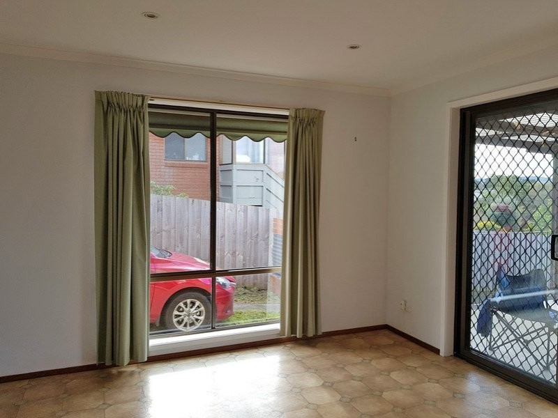 8 Crescent Drive, Margate TAS 7054