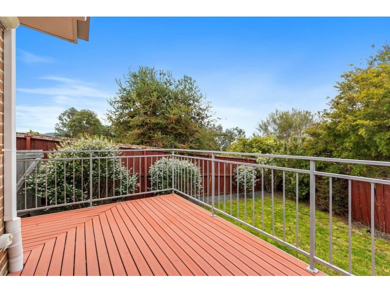 Unit 2, 8 Kiama Place, Blackmans Bay TAS 7052