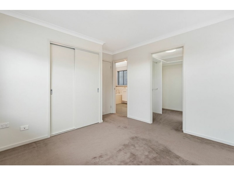 Unit 2, 8 Kiama Place, Blackmans Bay TAS 7052