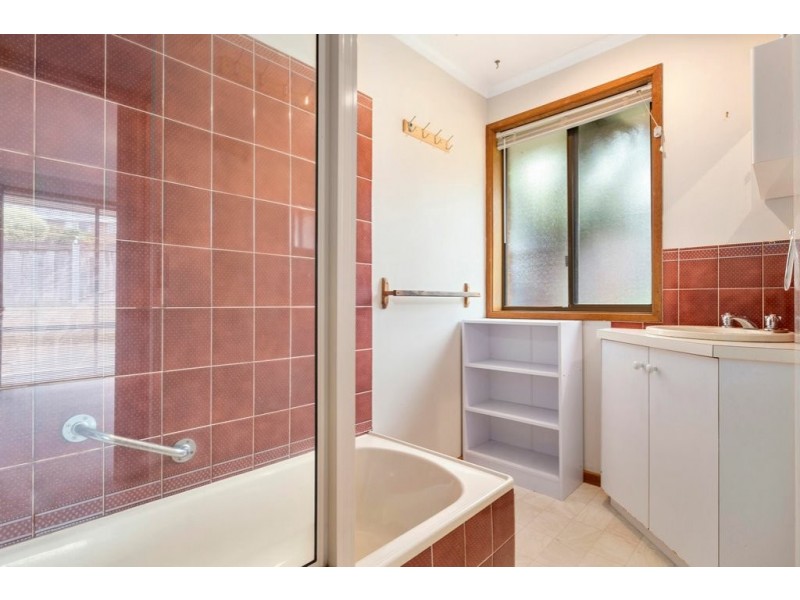 Unit 1, 4 The Summit, Blackmans Bay TAS 7052