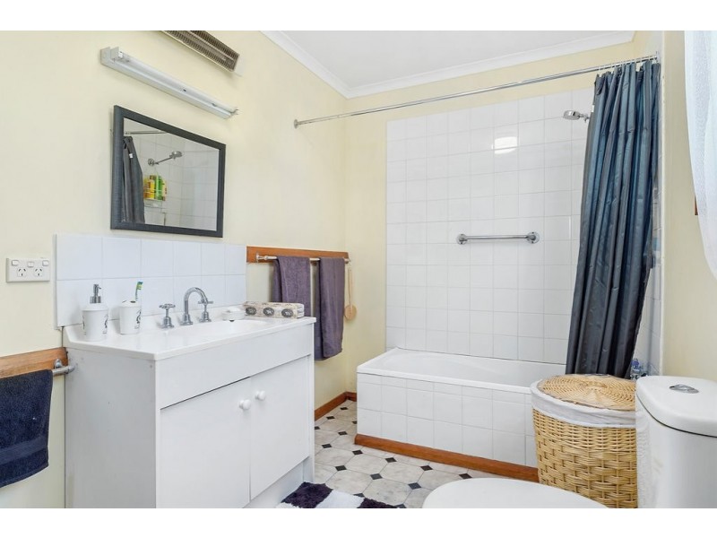 6-8 Challis Crescent, Deep Bay TAS 7112