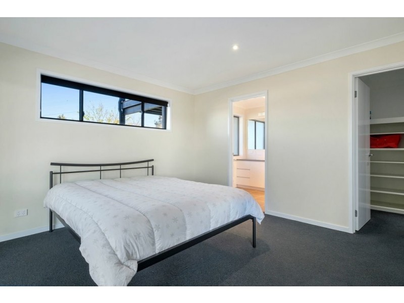 4 Incana Road, Margate TAS 7054
