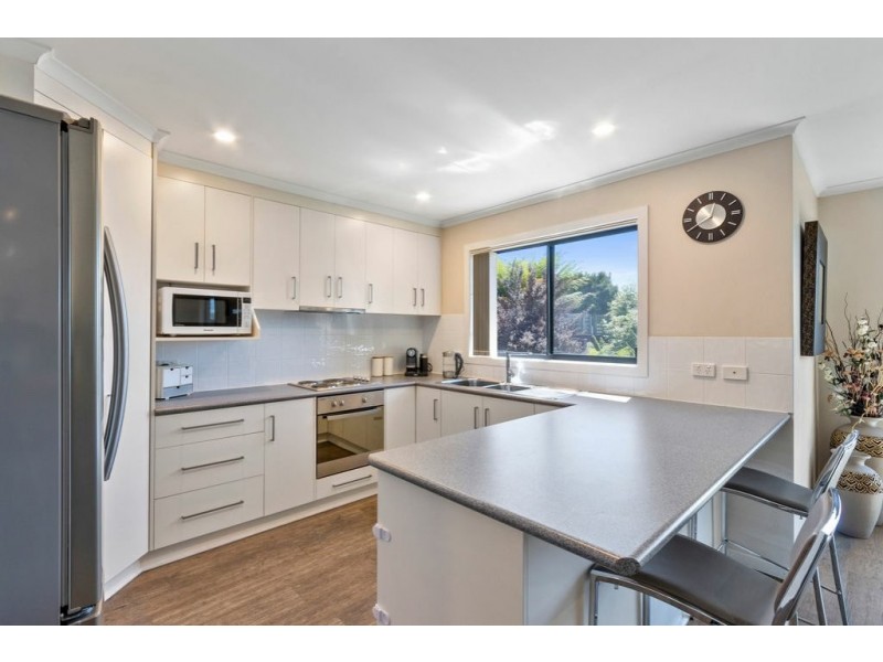 1/211 Roslyn Avenue, Blackmans Bay TAS 7052