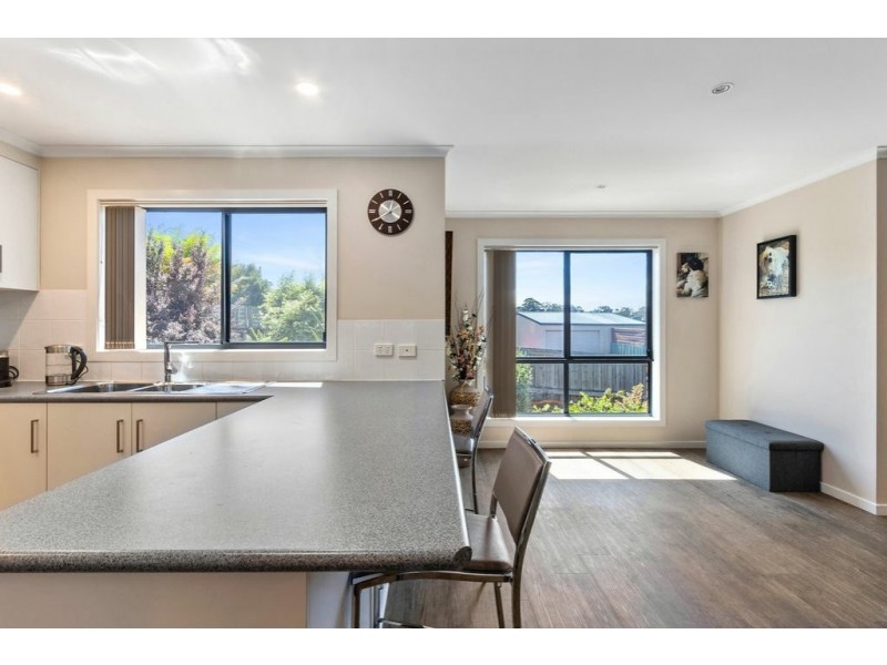 1/211 Roslyn Avenue, Blackmans Bay TAS 7052