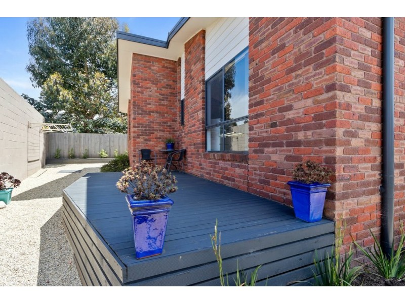 1/211 Roslyn Avenue, Blackmans Bay TAS 7052