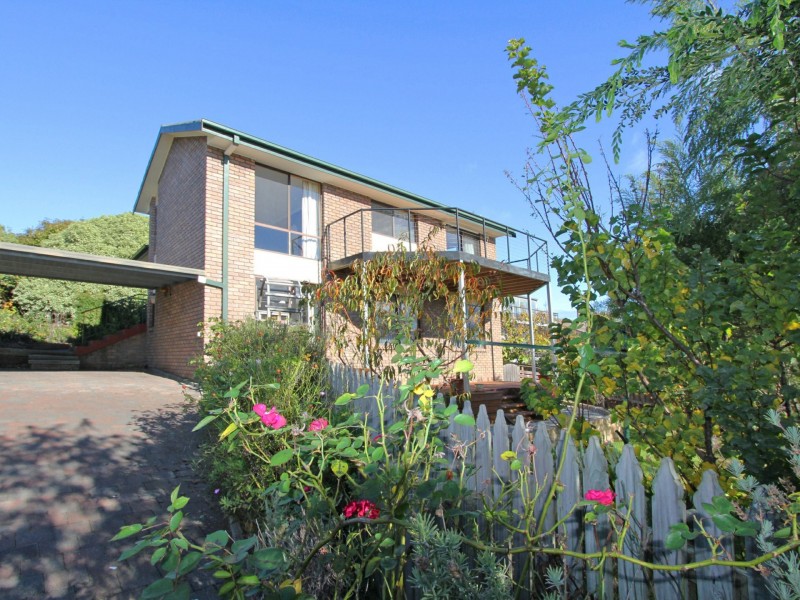 3 Flowerpot Crescent, Blackmans Bay TAS 7052