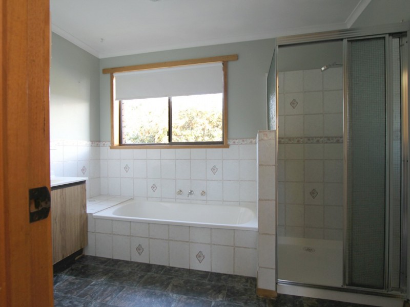 3 Flowerpot Crescent, Blackmans Bay TAS 7052