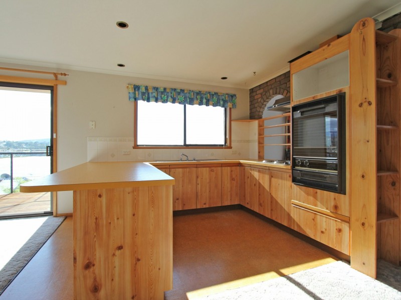 3 Flowerpot Crescent, Blackmans Bay TAS 7052