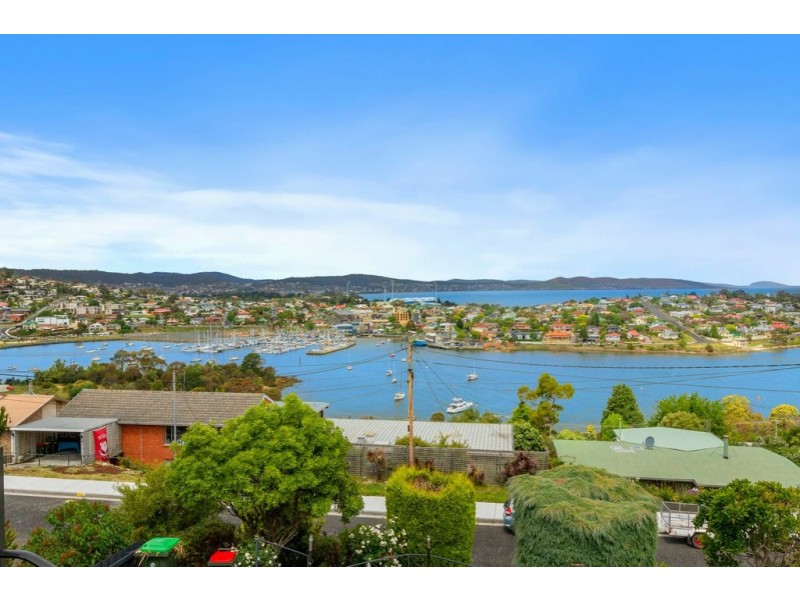 53 Leura Street, Rosny TAS 7018