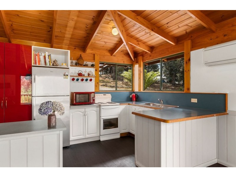 37 McQueens Road, Snug TAS 7054
