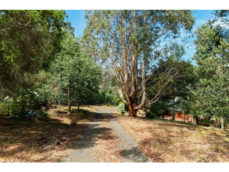 37 McQueens Road, Snug TAS 7054