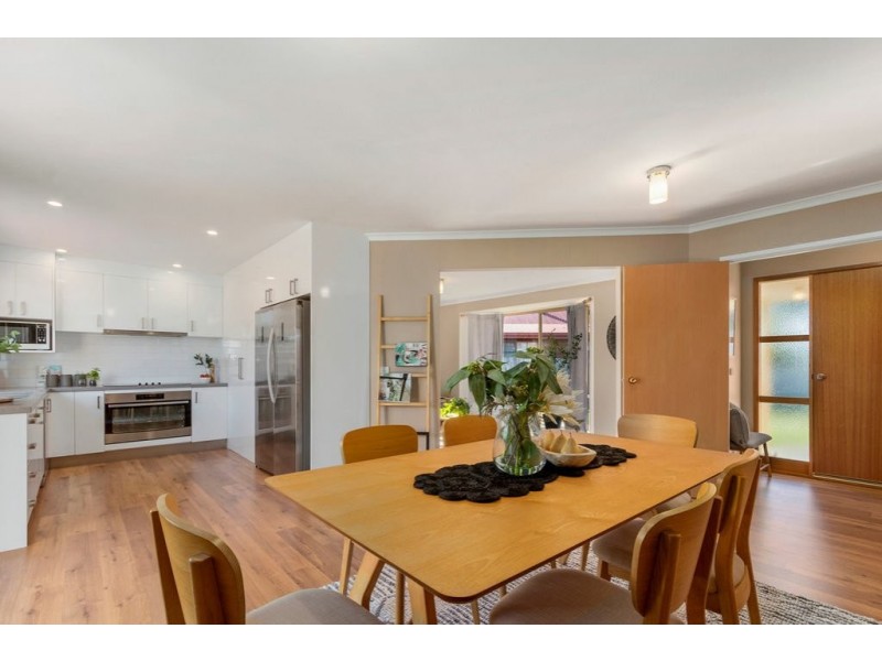 6 Discovery Place, Margate TAS 7054